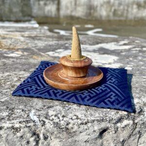 印度木製香塔座 Handcrafted Minimalist Wooden Incense Holder